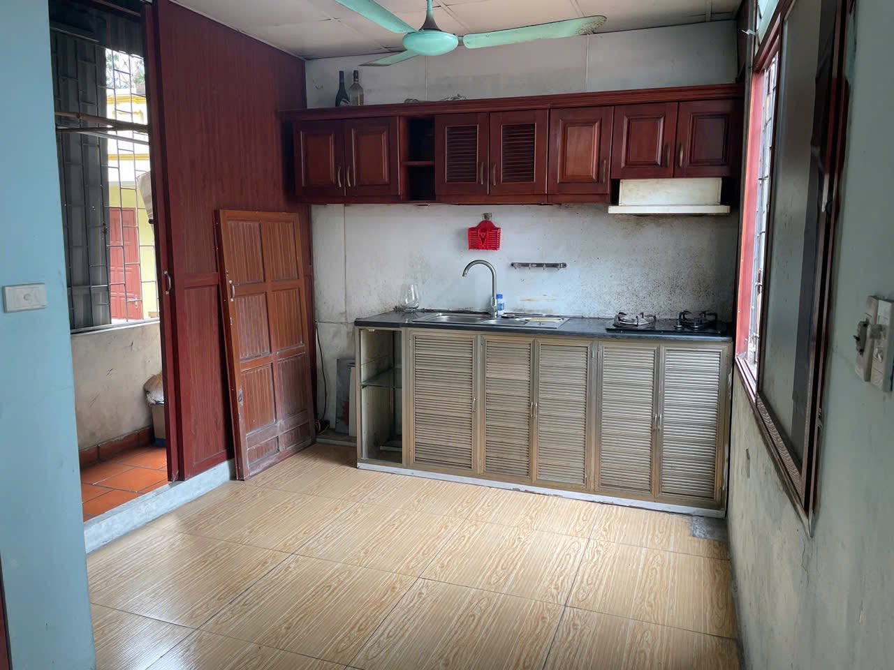 Cho thuê nhà ngõ phố Trường Chinh, làm VP c.ty, ở gia đình 25m2 x  4,5 tầng - giá 15 triệu - Ảnh 1